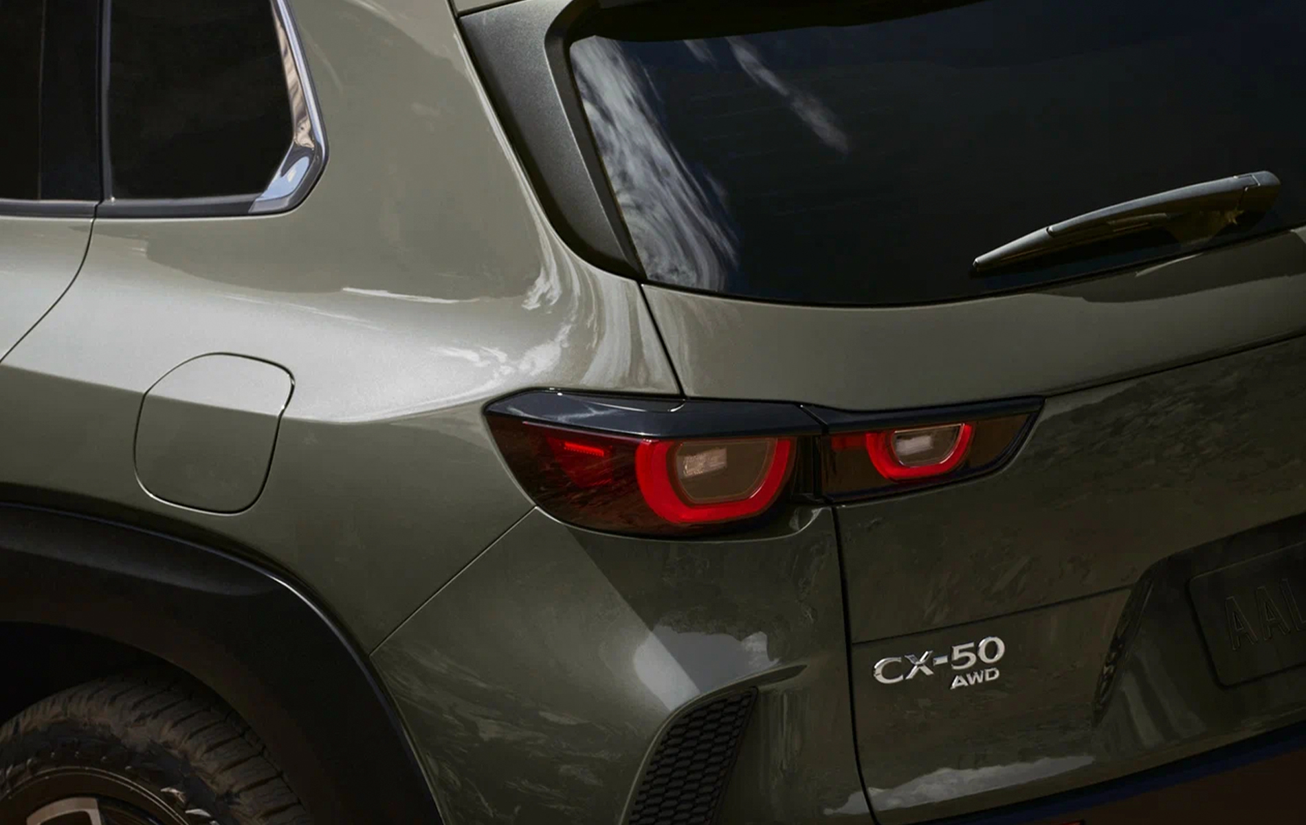 Автосалон: Mazda CX-50