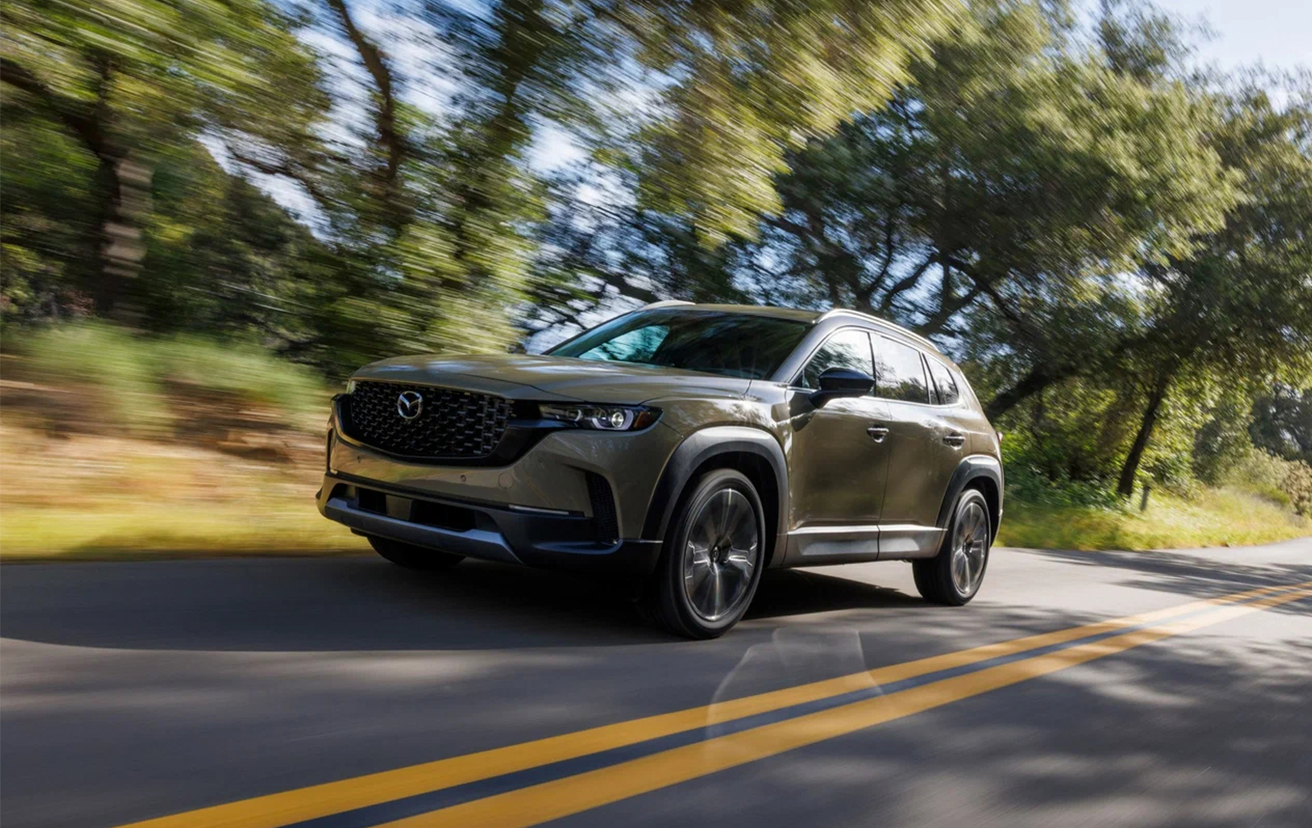 Автосалон: Mazda CX-50