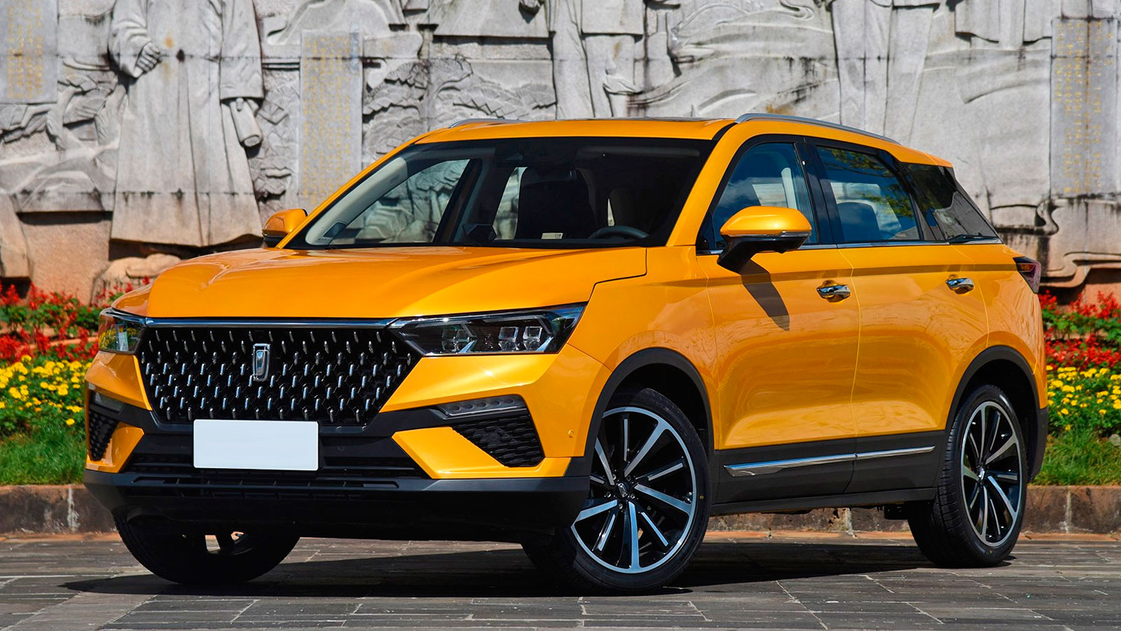 Автосалон: Bestune T77