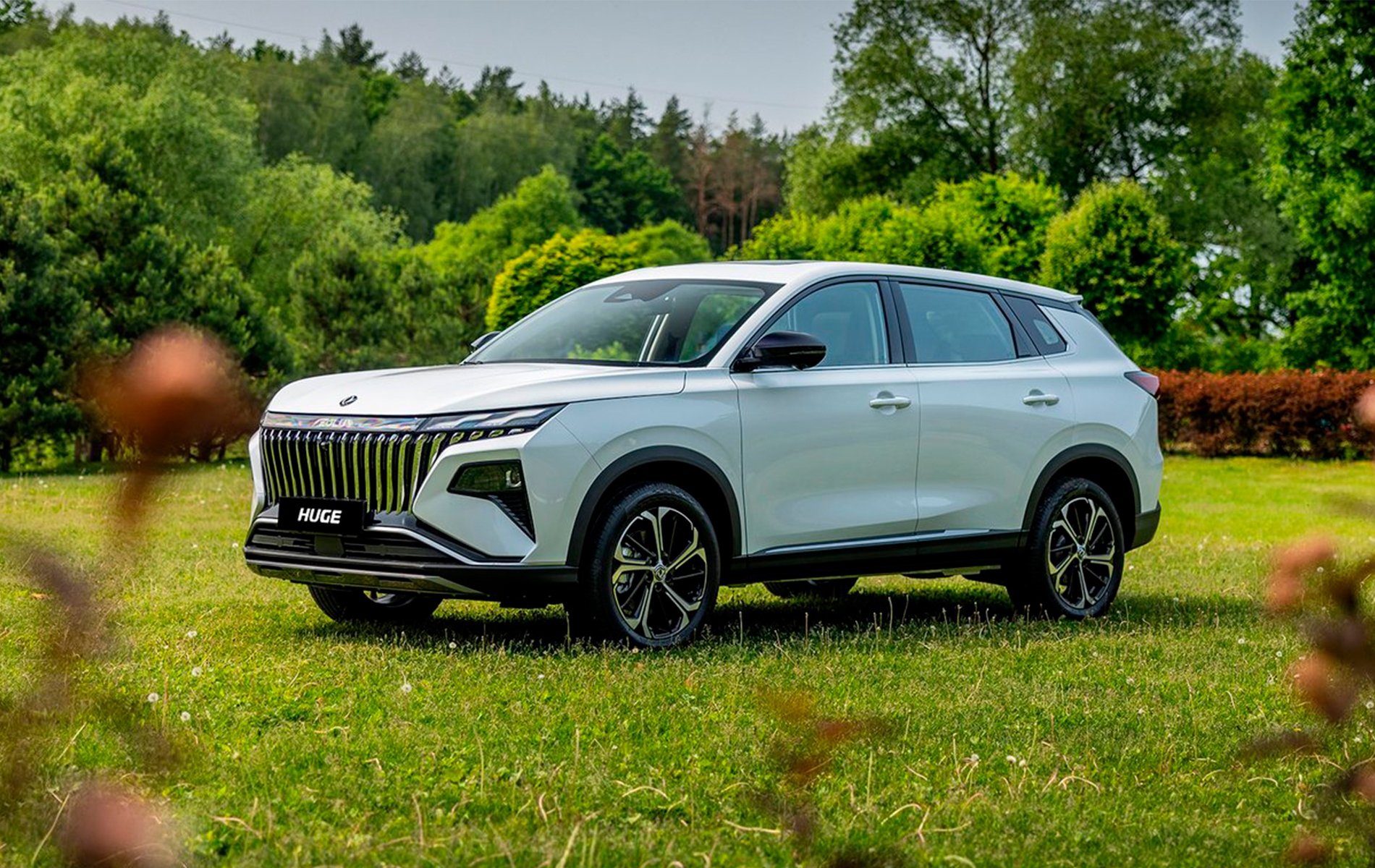 Автосалон: Dongfeng Huge