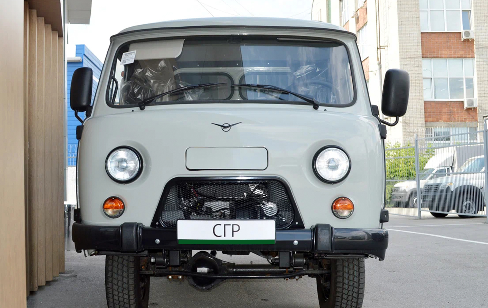 Автосалон: Uaz СГР Однорядная кабина