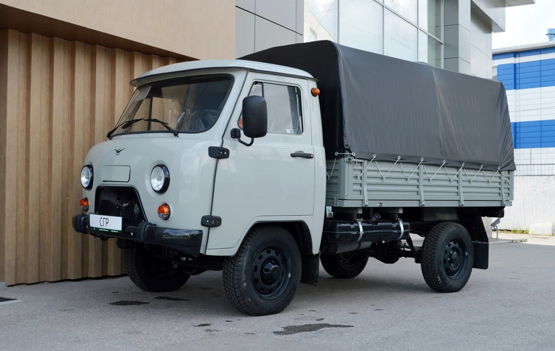 Автосалон: Uaz СГР Однорядная кабина