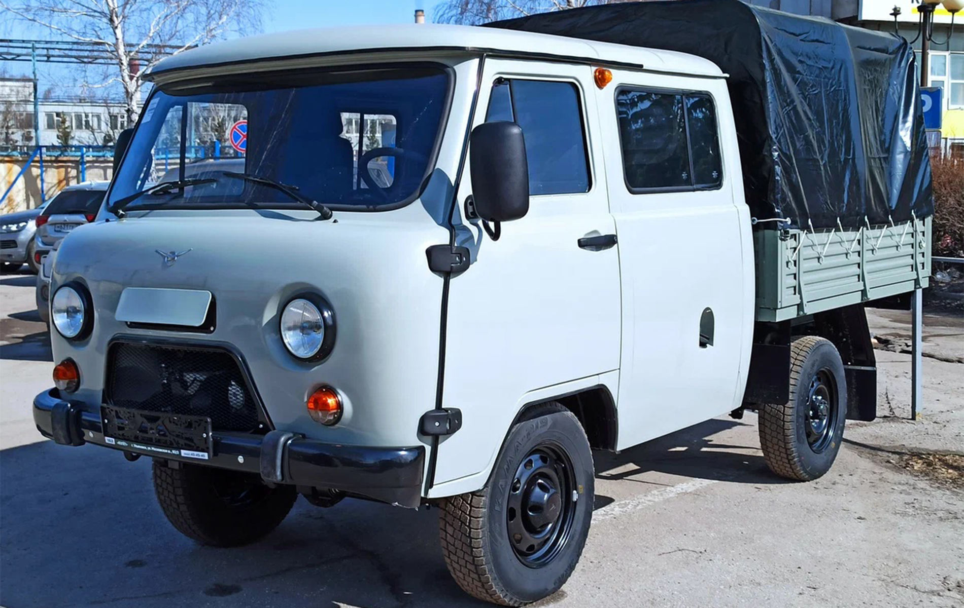 Автосалон: Uaz СГР Двухрядная кабина