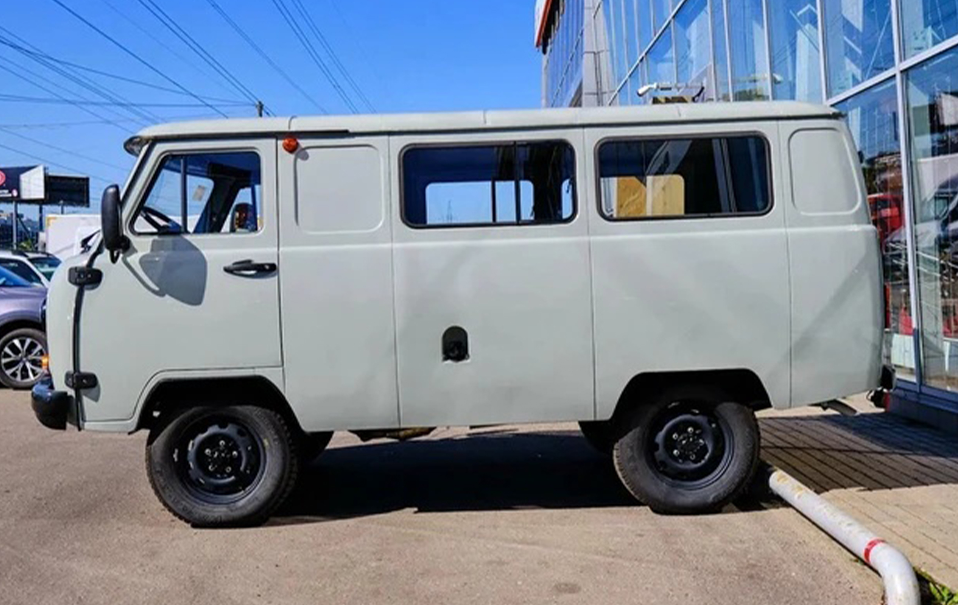 Автосалон: Uaz СГР Фургон