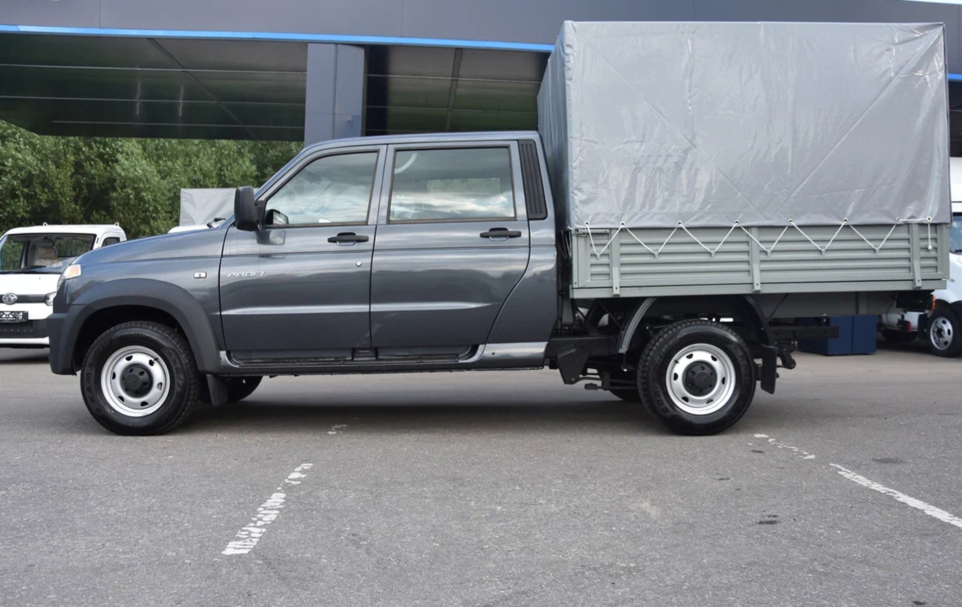 Автосалон: Uaz Профи Двухрядная кабина
