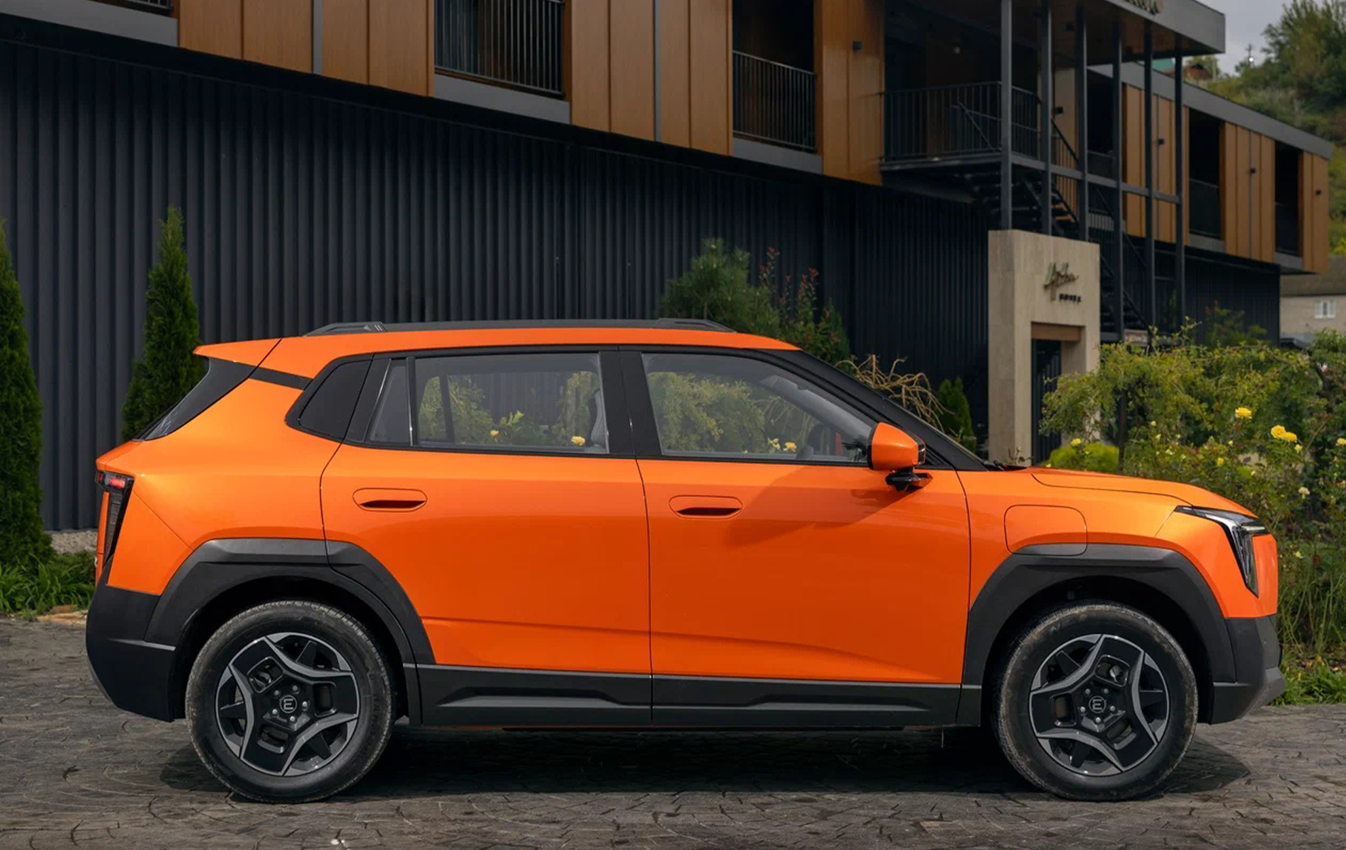Автосалон: Evolute i-JOY