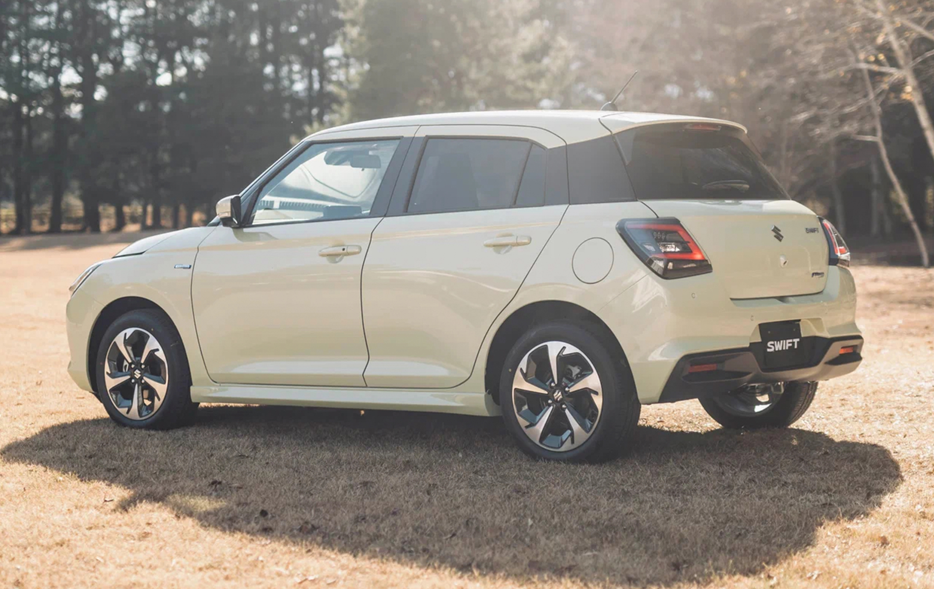 Автосалон: Suzuki Swift