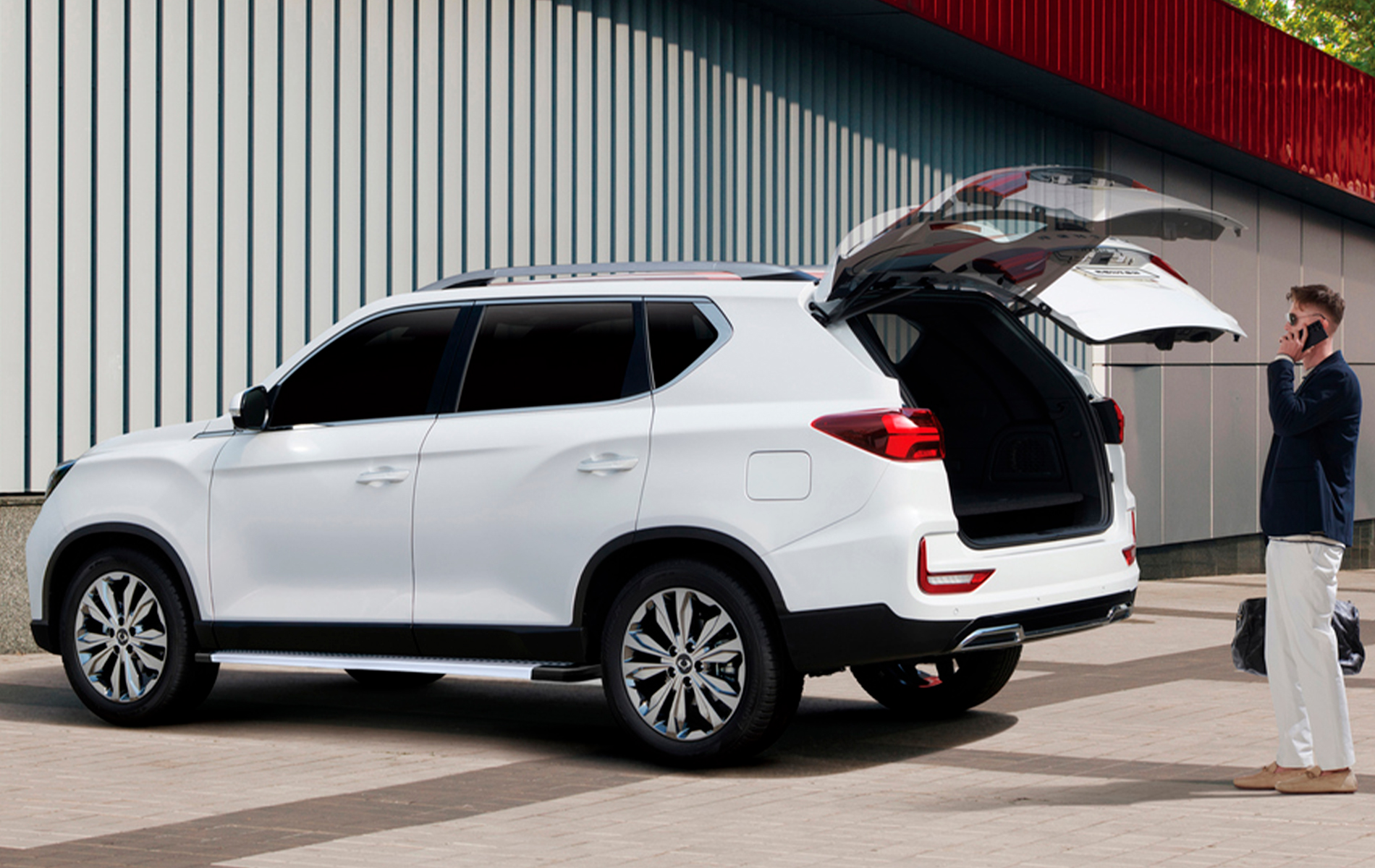 Автосалон: Kgm Rexton