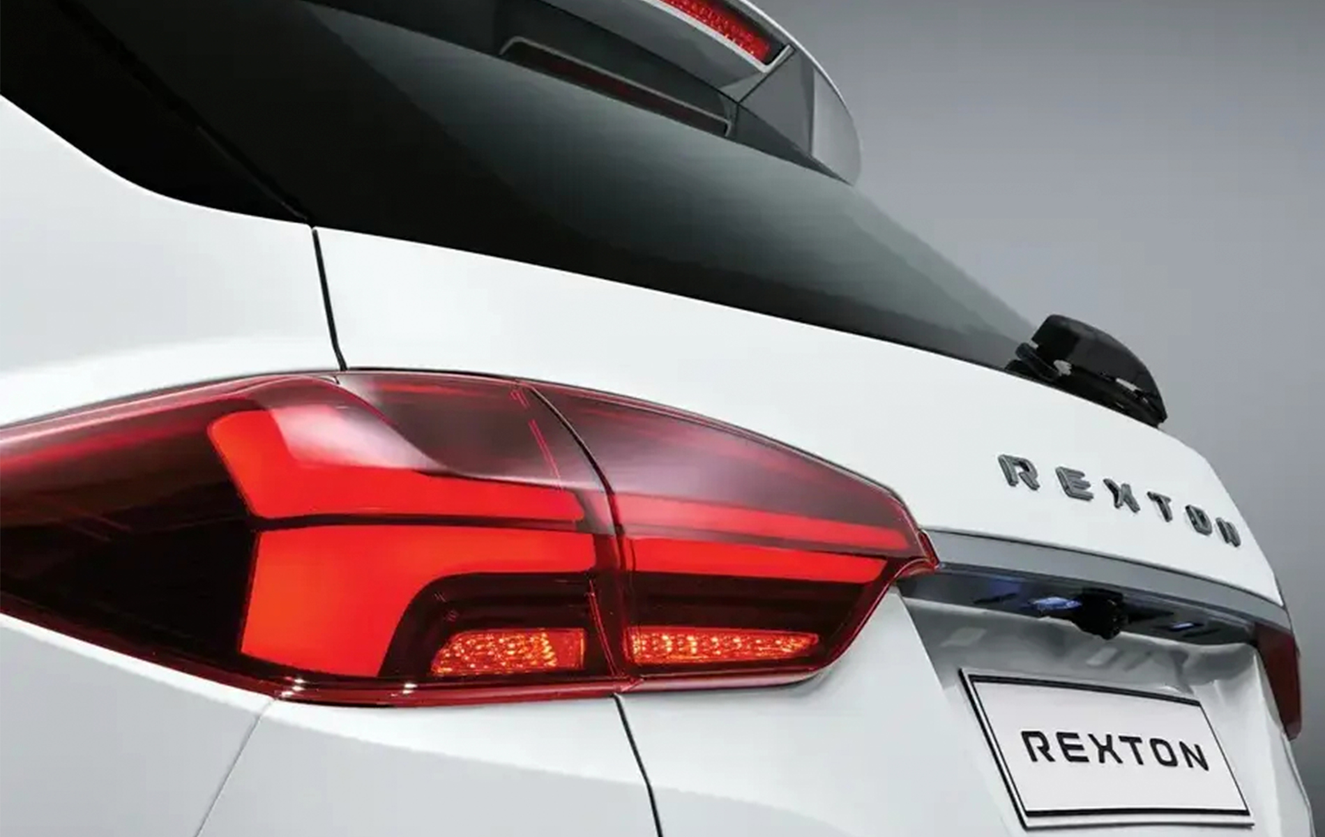 Автосалон: Kgm Rexton