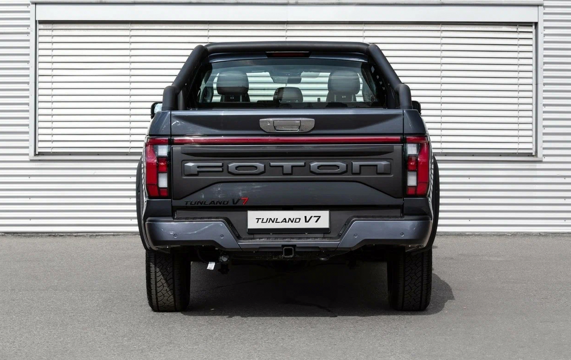 Автосалон: Foton Tunland V7