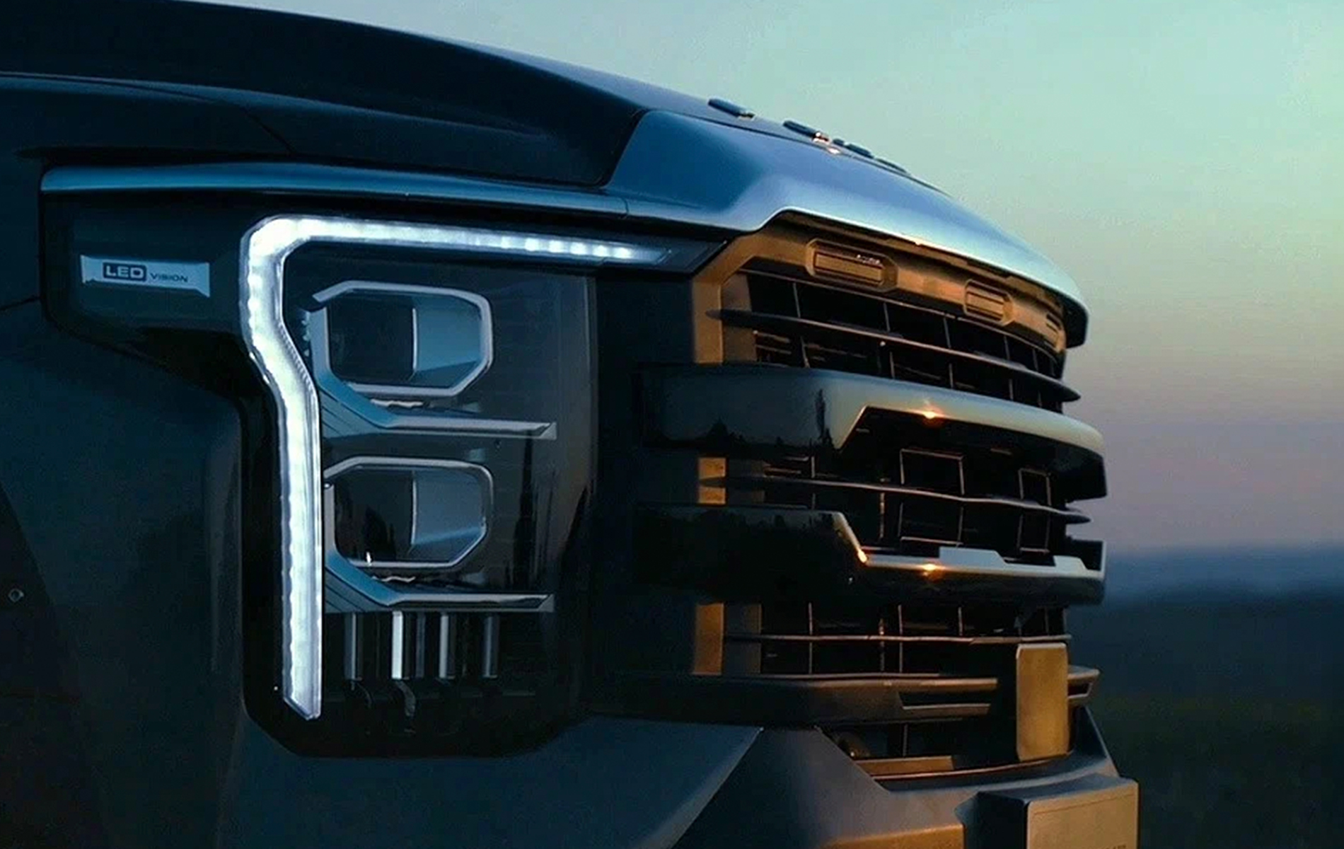 Автосалон: Foton Tunland V7