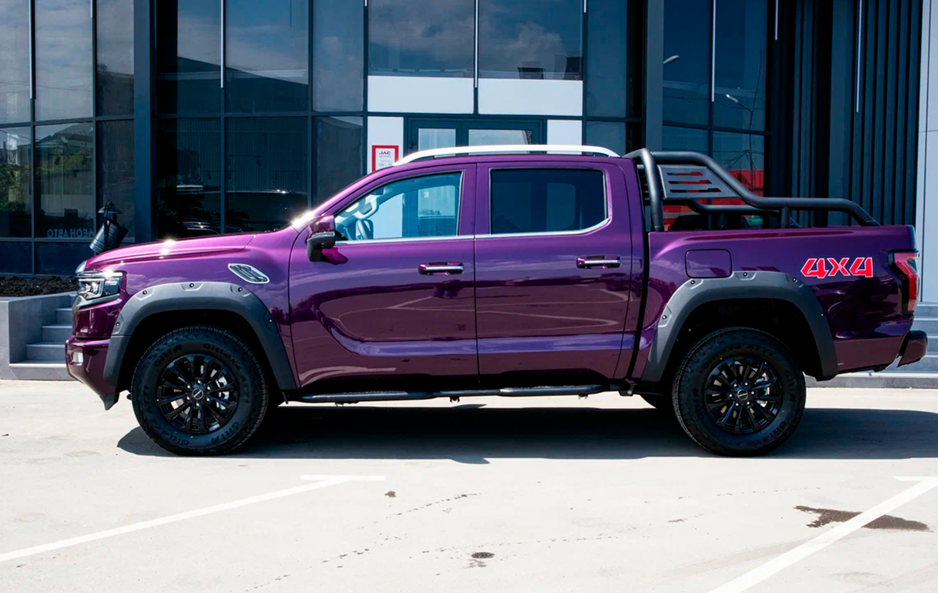Автосалон: Foton Tunland V9