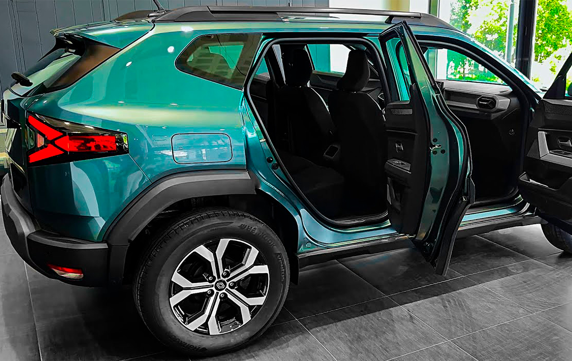 Автосалон: Renault Duster New