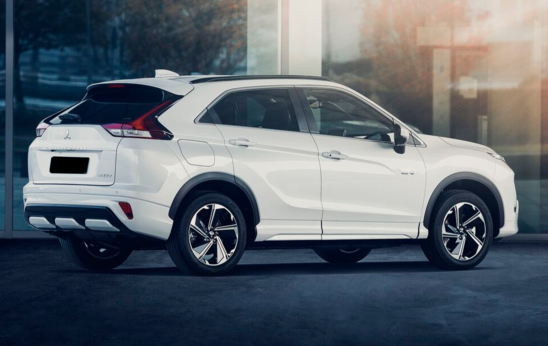 Автосалон: Mitsubishi Eclipse Cross