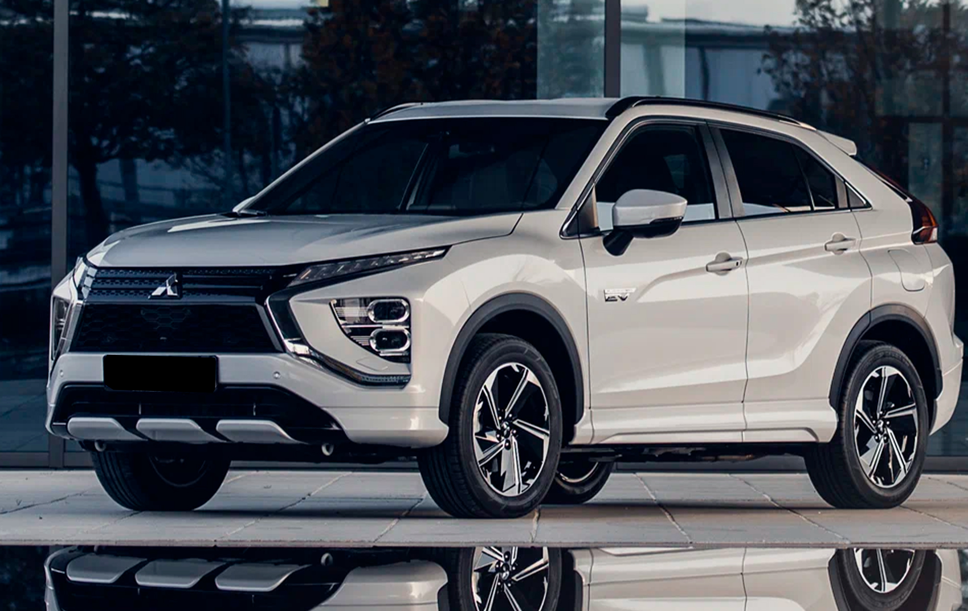 Автосалон: Mitsubishi Eclipse Cross