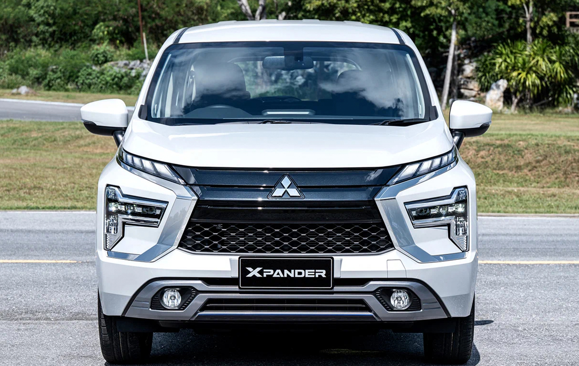 Автосалон: Mitsubishi Xpander