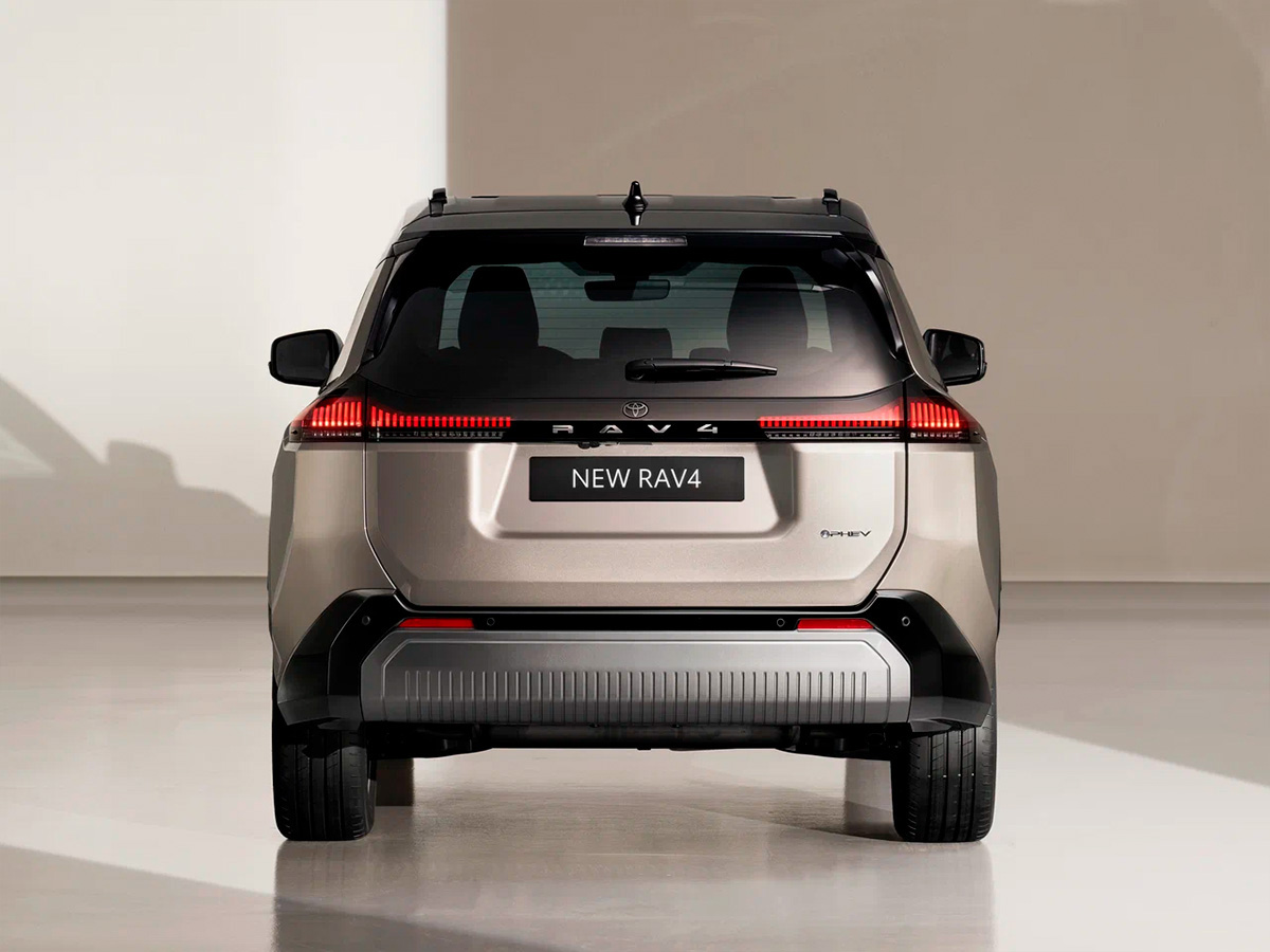 Автосалон: Toyota Rav4 New