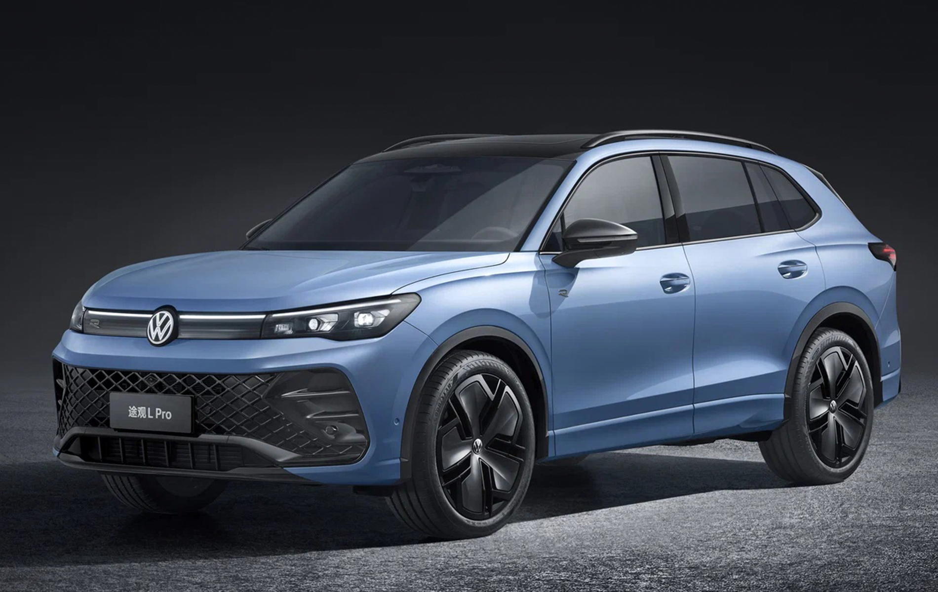 Автосалон: Volkswagen Tiguan L Pro