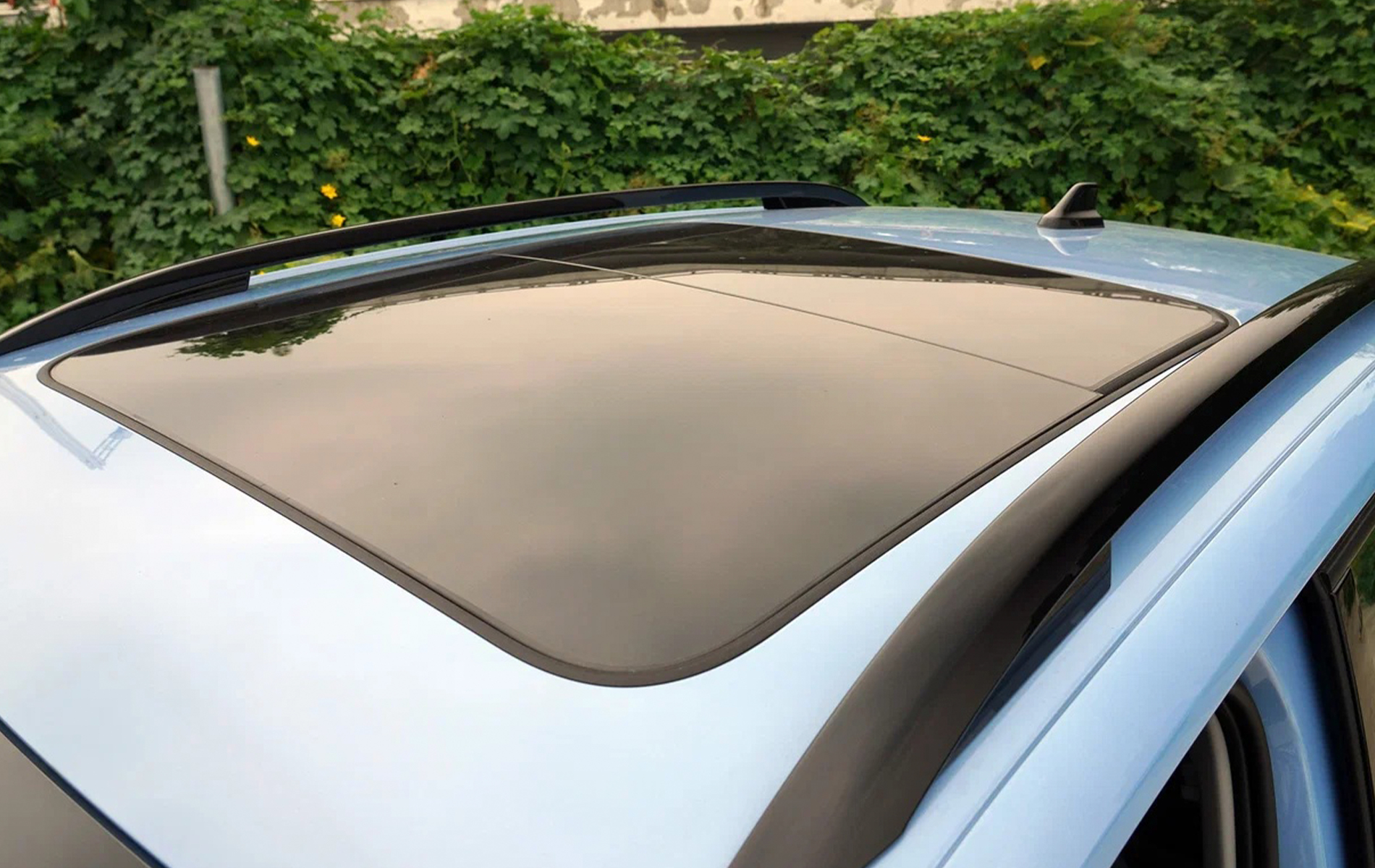 Автосалон: Volkswagen Tharu XR