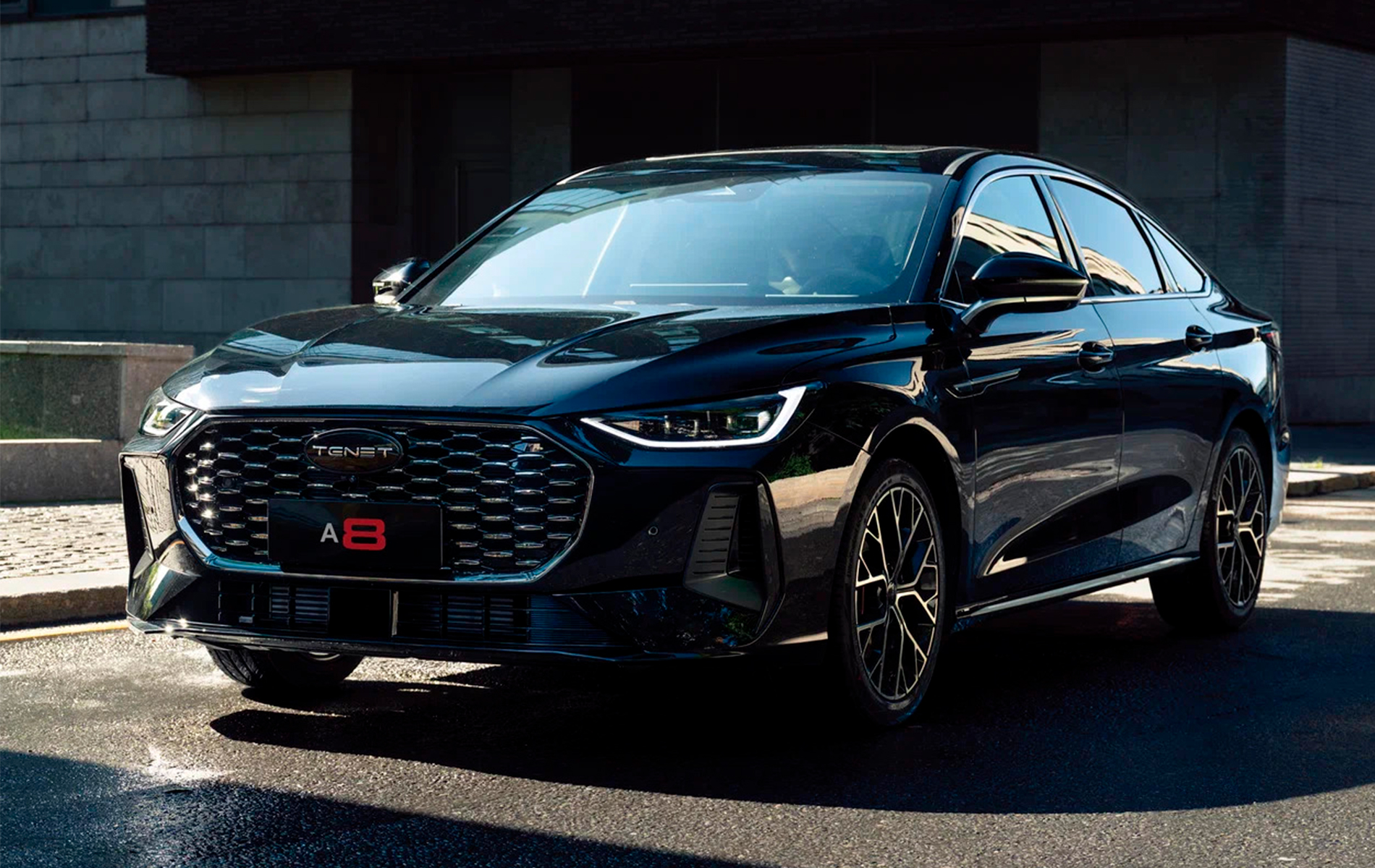 Автосалон: Tenet A8