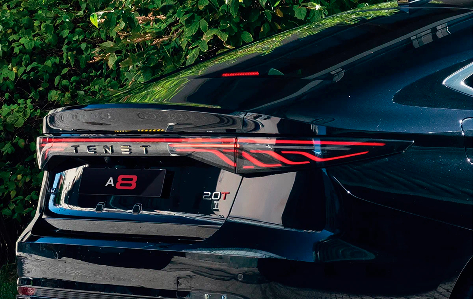 Автосалон: Tenet A8