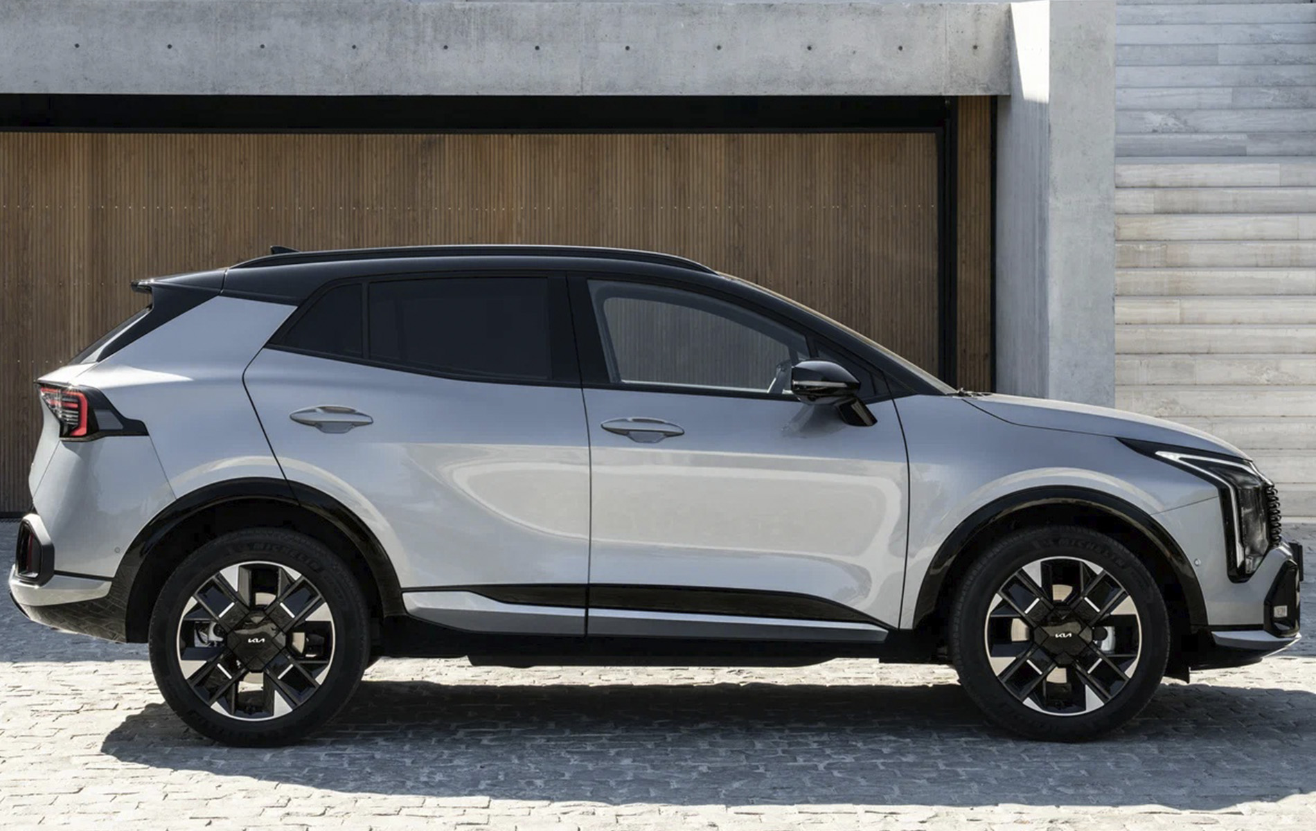 Автосалон: Kia New Sportage