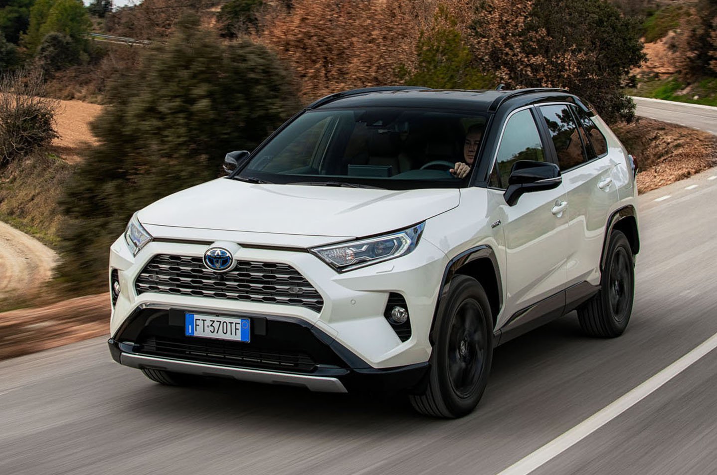Автосалон: Toyota Rav4