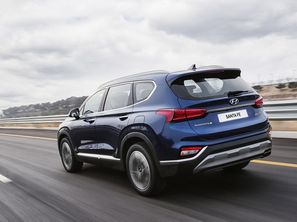 Автосалон: Hyundai Santa Fe
