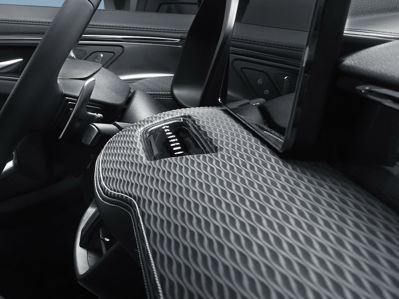 Автосалон: Haval Jolion
