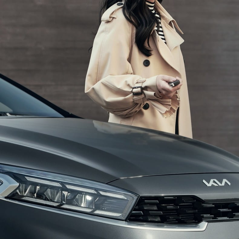 Автосалон: Kia Cerato