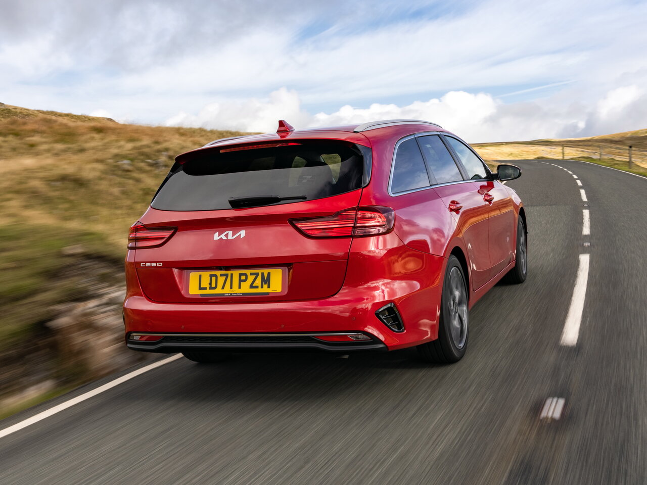 Автосалон: Kia Ceed SW