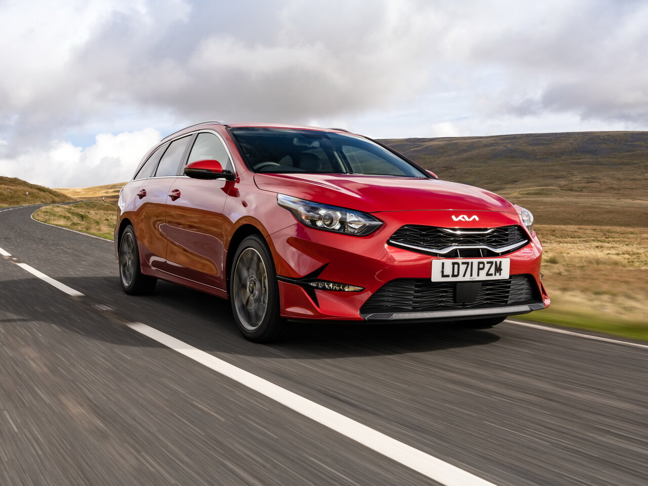 Автосалон: Kia Ceed SW