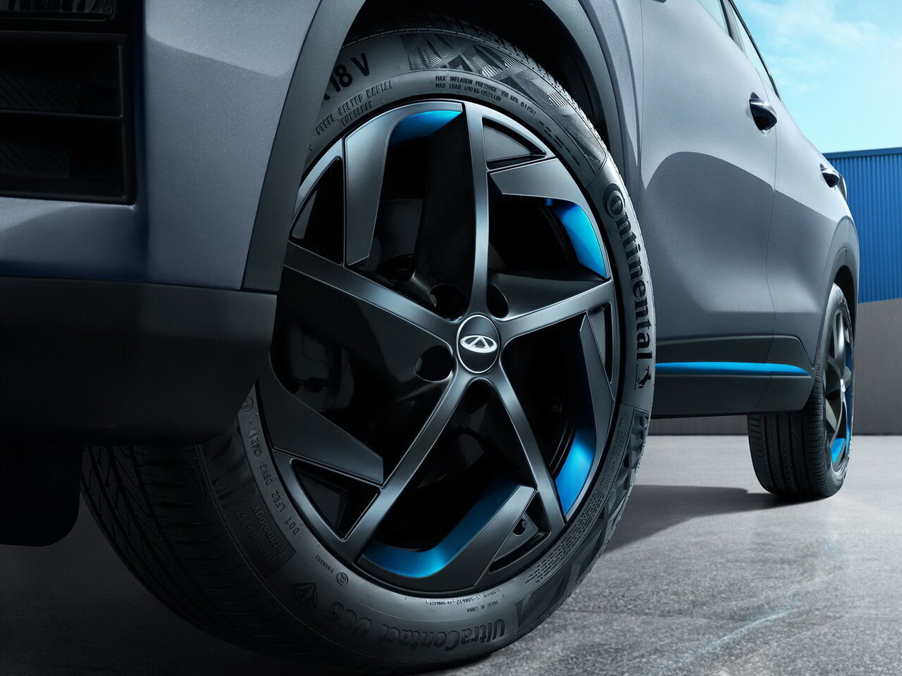 Автосалон: Omoda C5