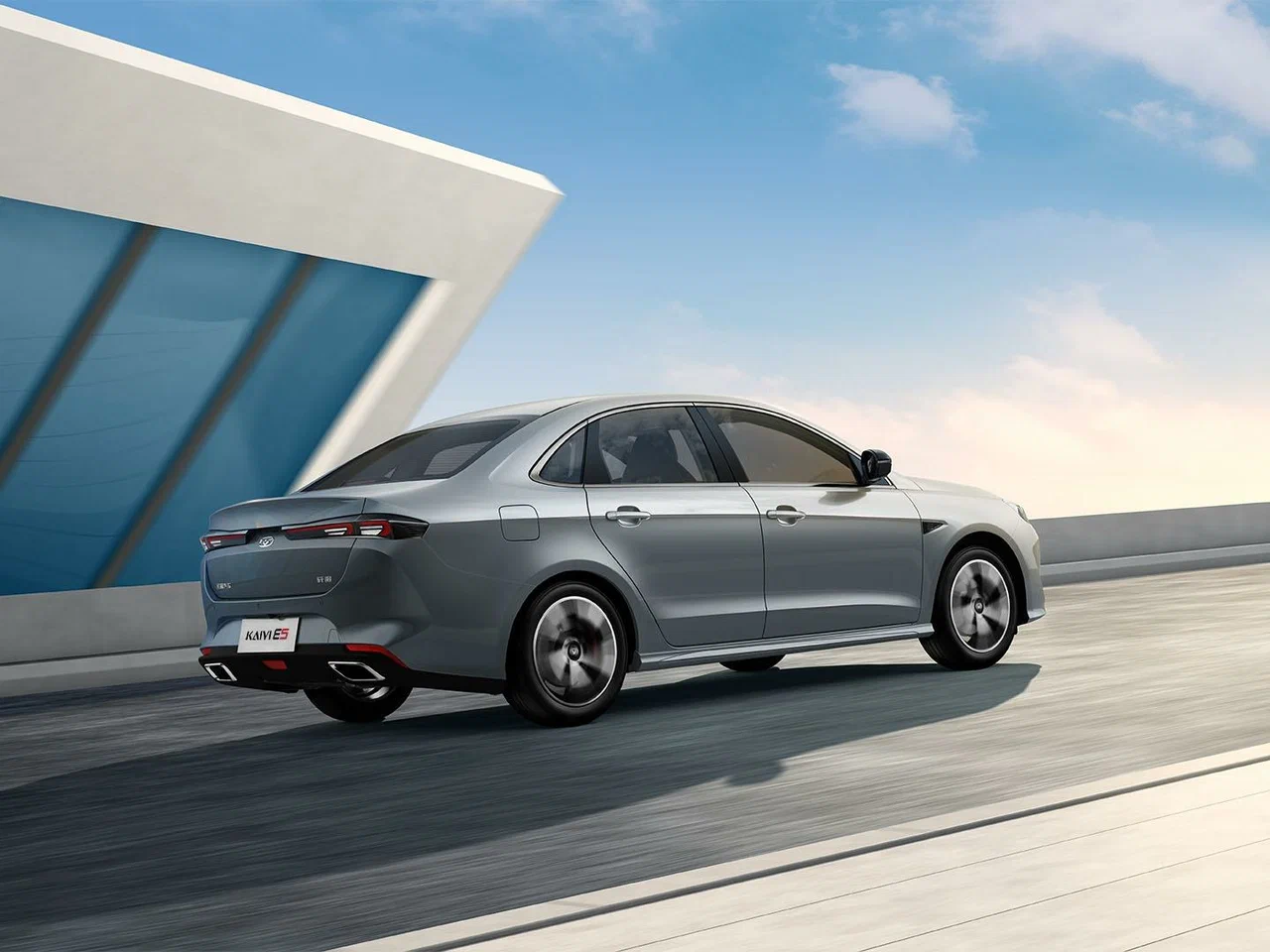 Автосалон: Kaiyi E5
