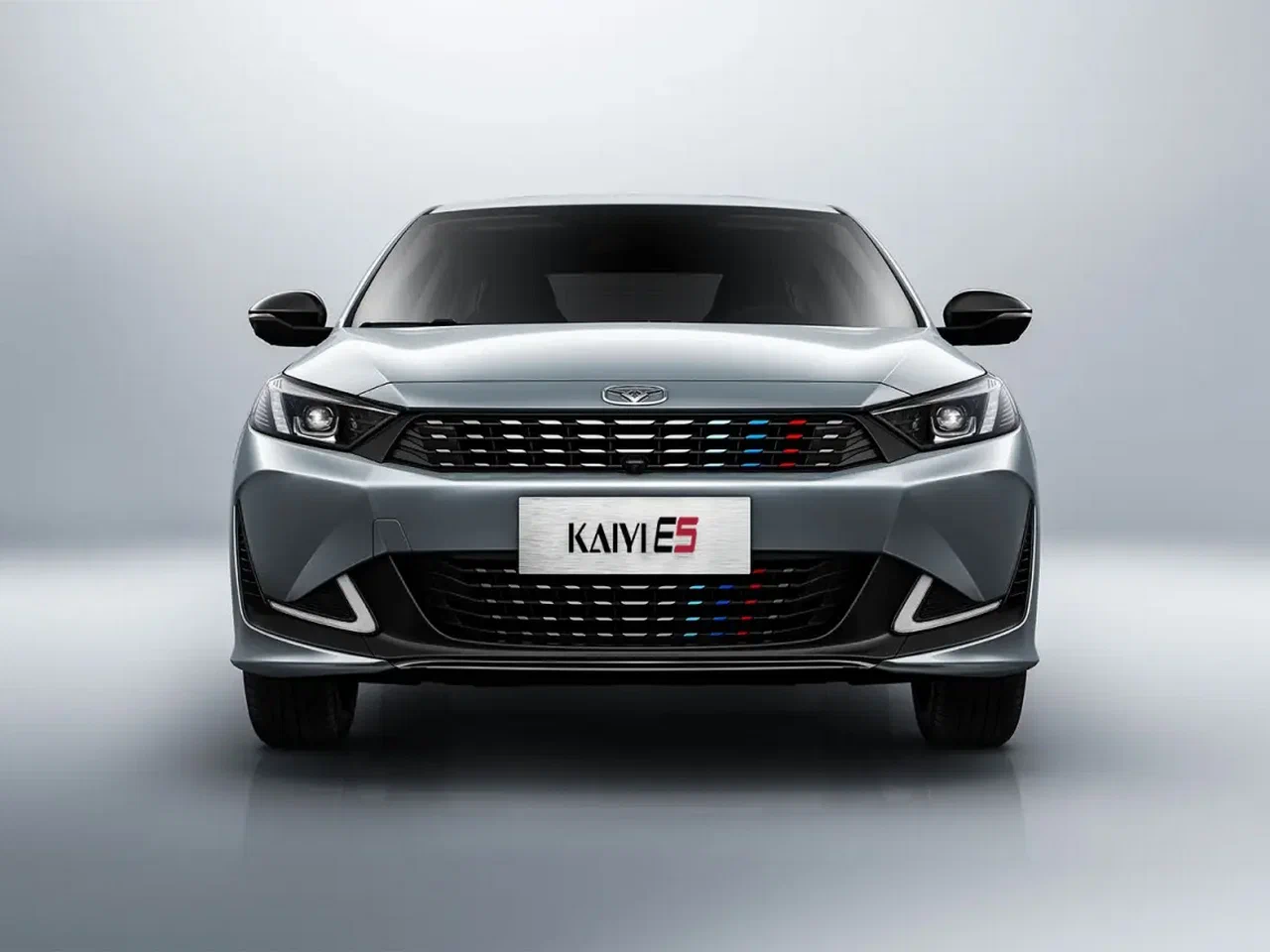 Автосалон: Kaiyi E5