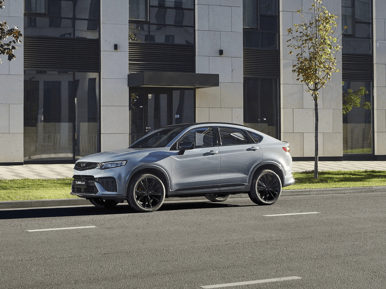 Автосалон: Geely Tugella New
