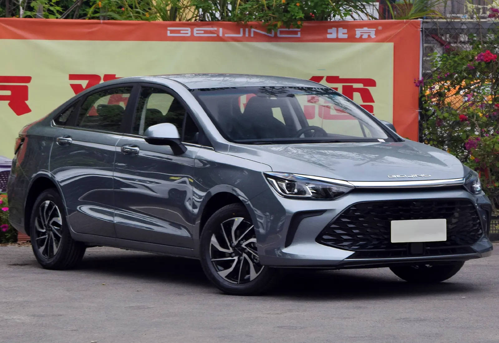 Автосалон: Baic U5 PLUS