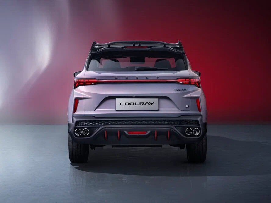 Автосалон: Geely Coolray