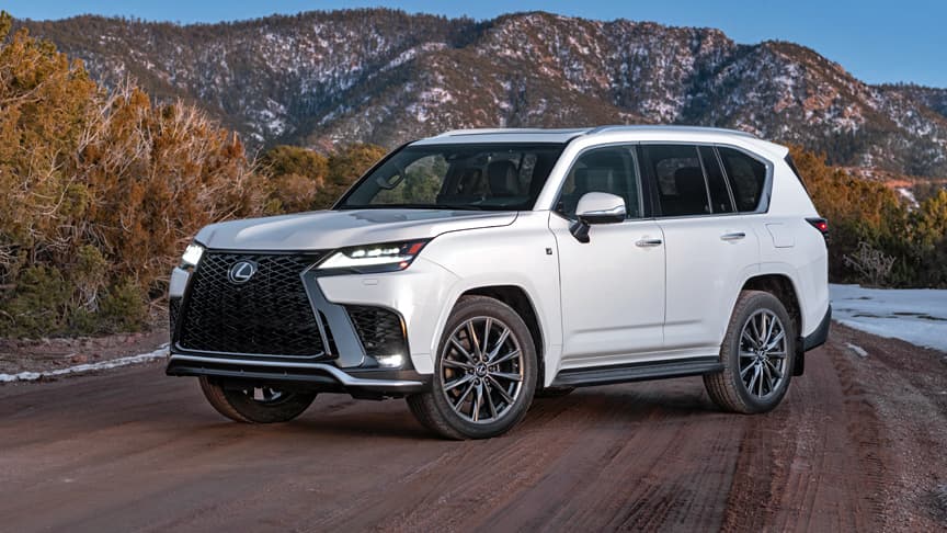 Автосалон: Lexus LX