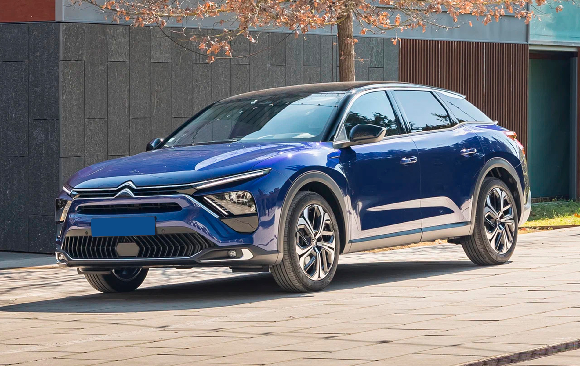 Автосалон: Citroen C5 X