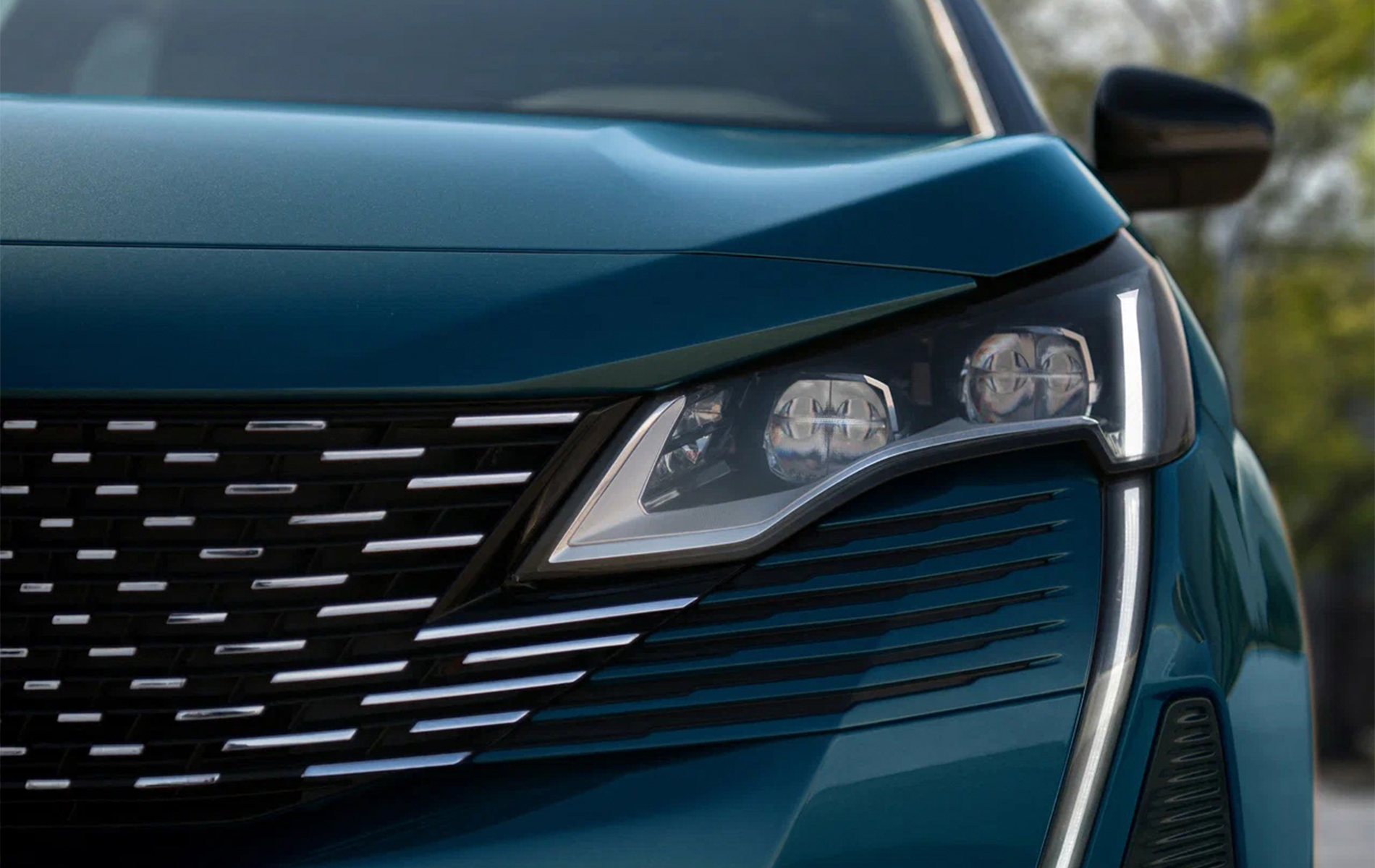 Автосалон: Peugeot 5008