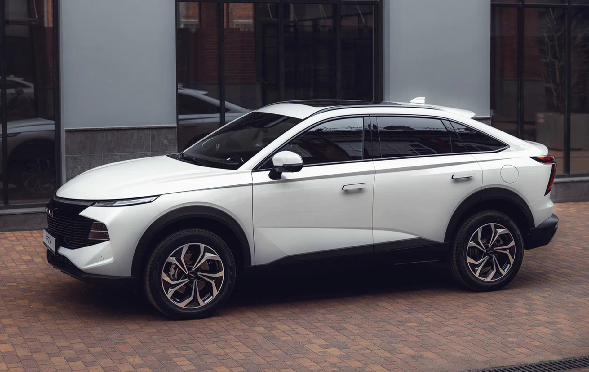 Автосалон: Haval New F7x