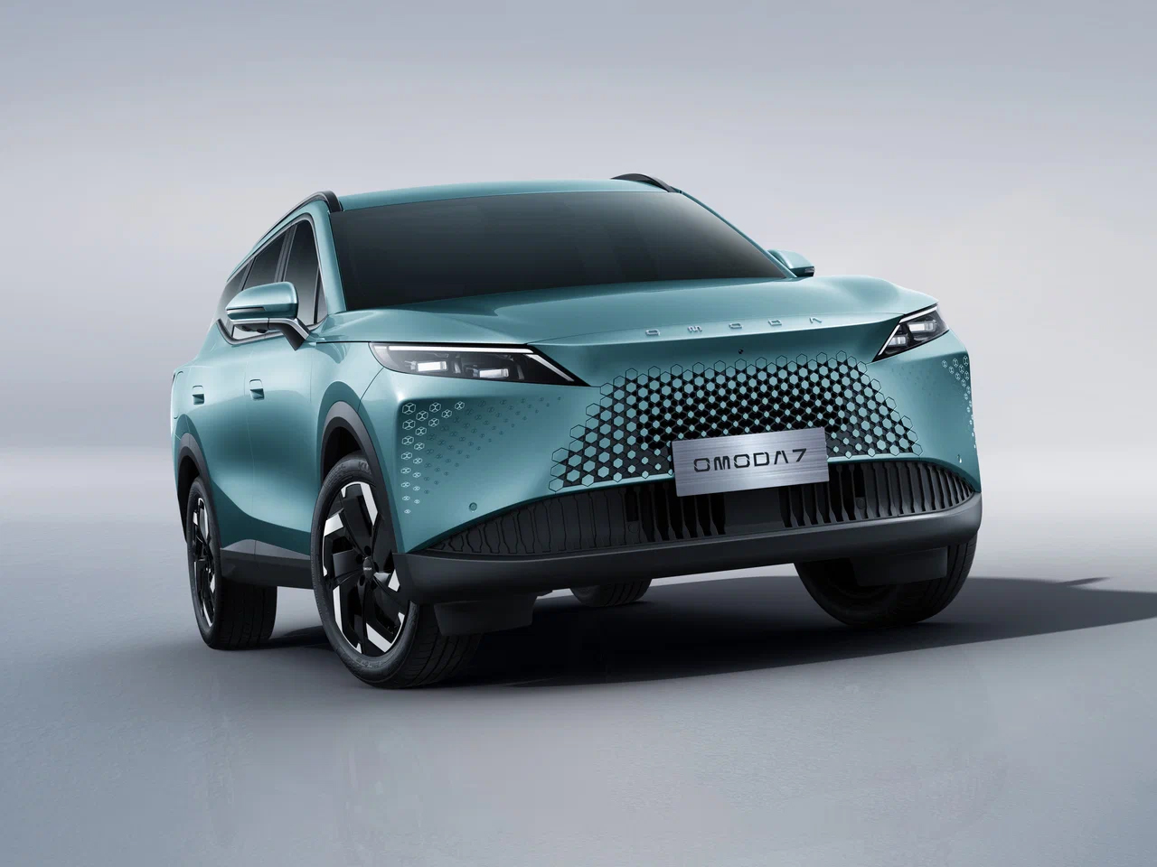 Автосалон: Omoda C7 New