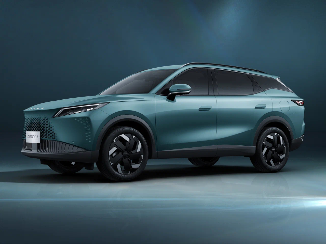 Автосалон: Omoda C7 New