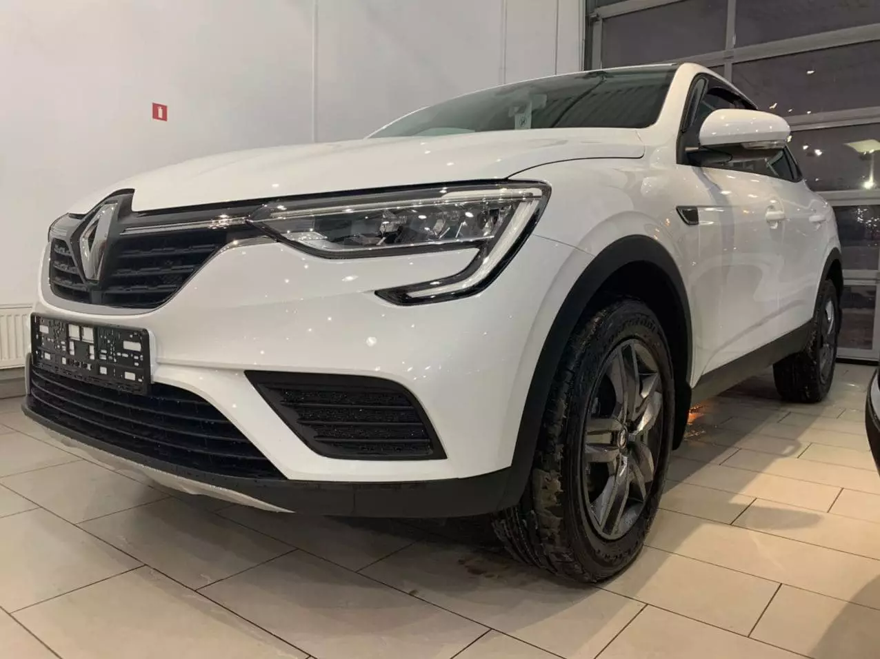 Автосалон: Renault Arkana