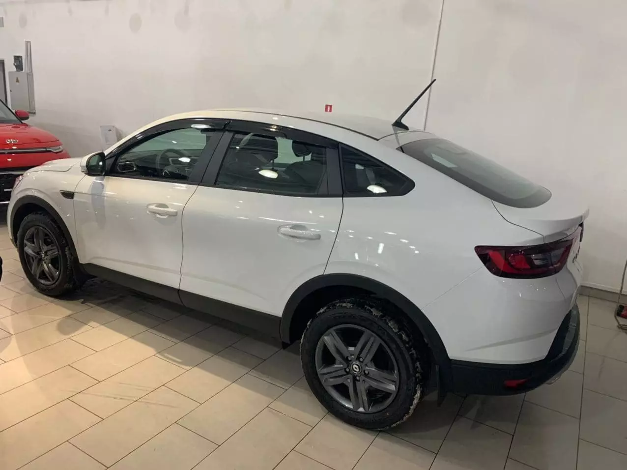 Автосалон: Renault Arkana