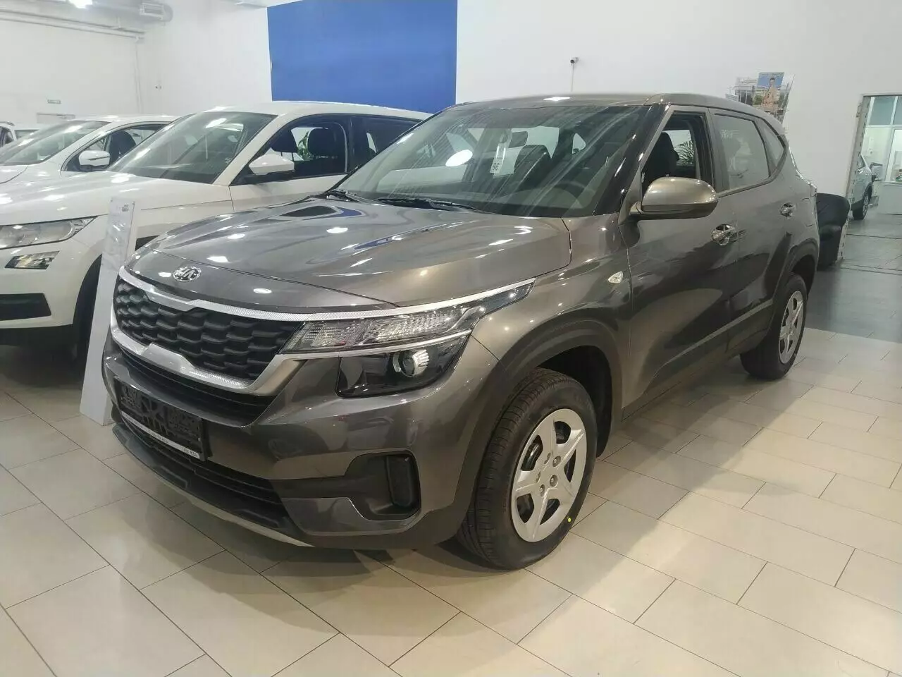 Автосалон: Kia Seltos
