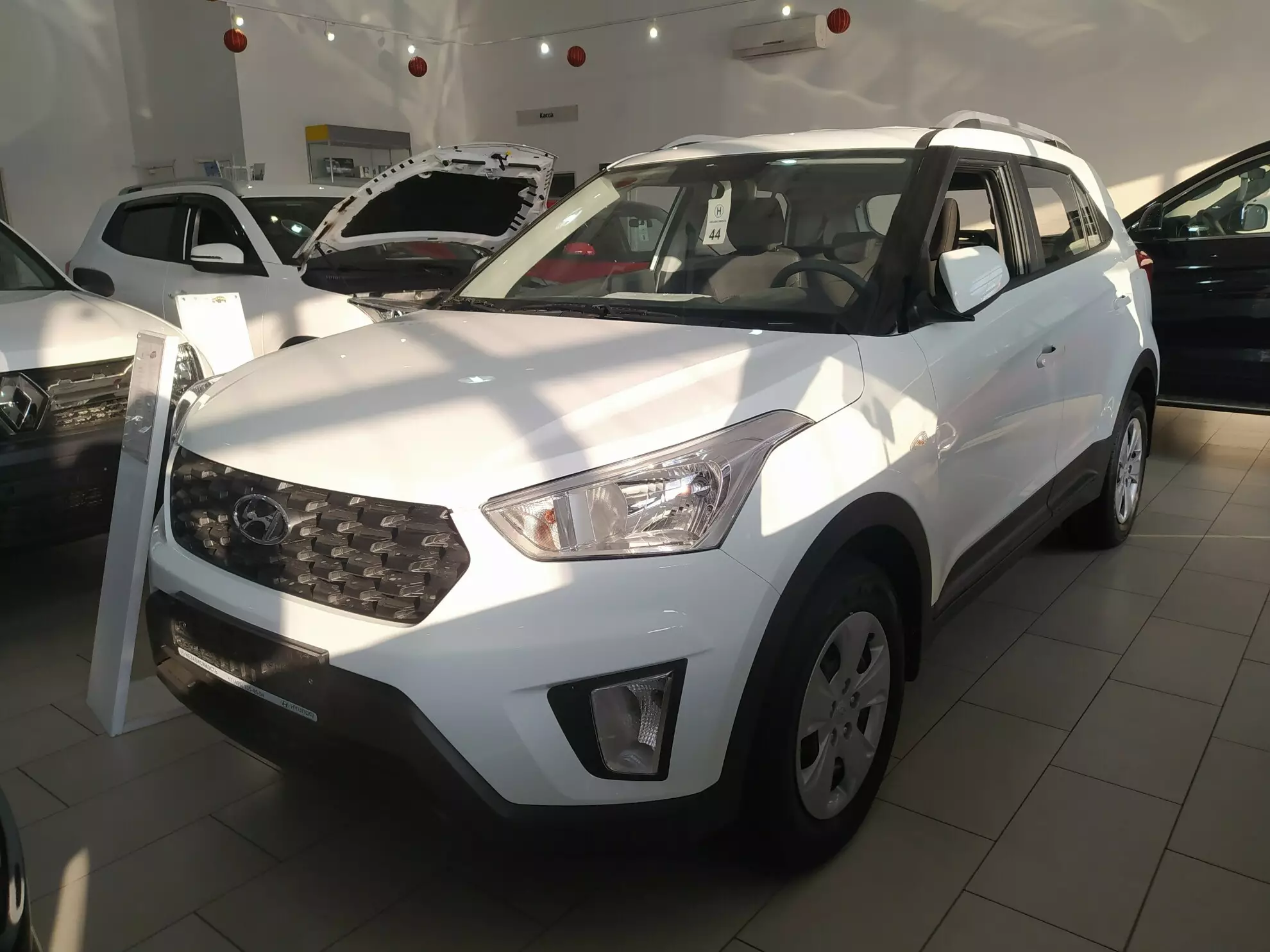 Автосалон: Hyundai Creta 2021