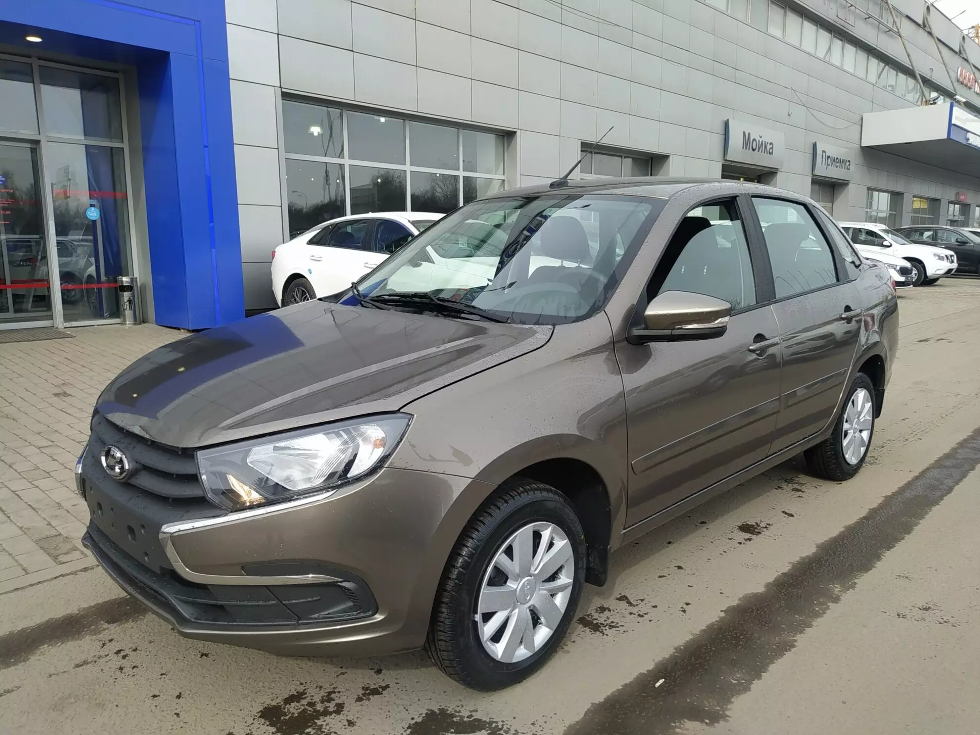 Автосалон: Lada Granta Седан New