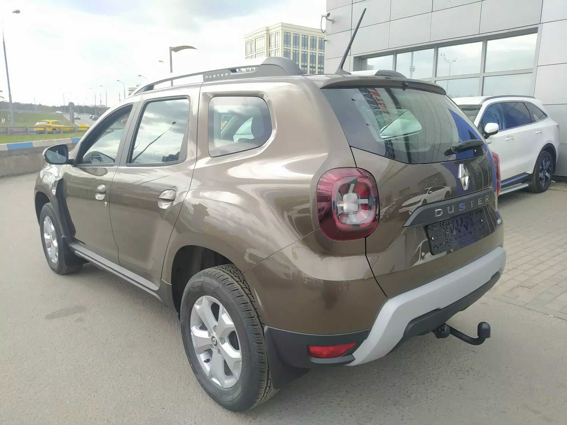 Автосалон: Renault Duster